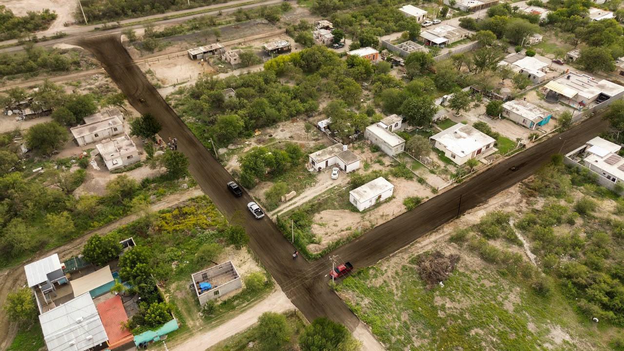 Sabinas: entrega Alcalde rehabilitación integral de siete ca