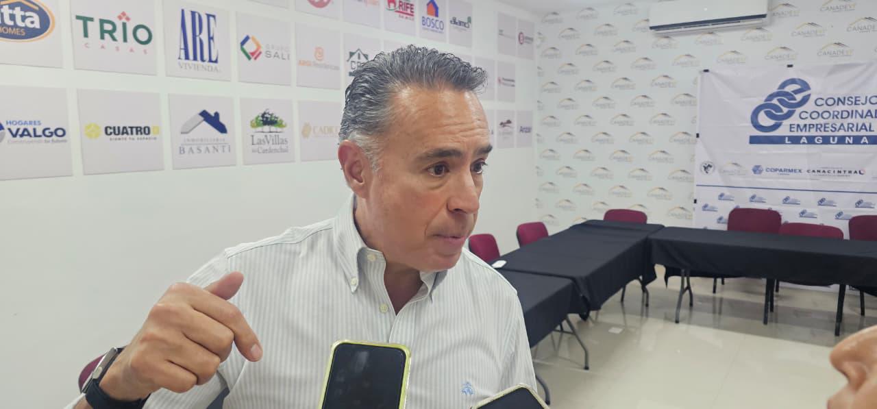 Denuncia Guillermo Anaya trabas y falta de transparencia de la Federación en el drenaje pluvial para Torreón