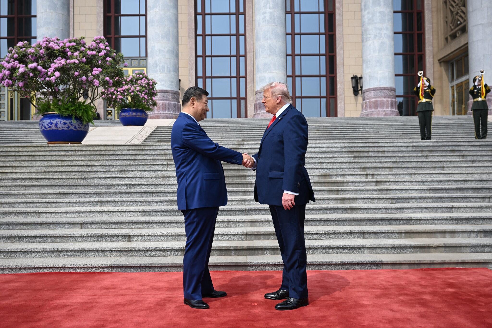El presidente de China, Xi Jinping, recibió al presidente Trump en Pekín el jueves.